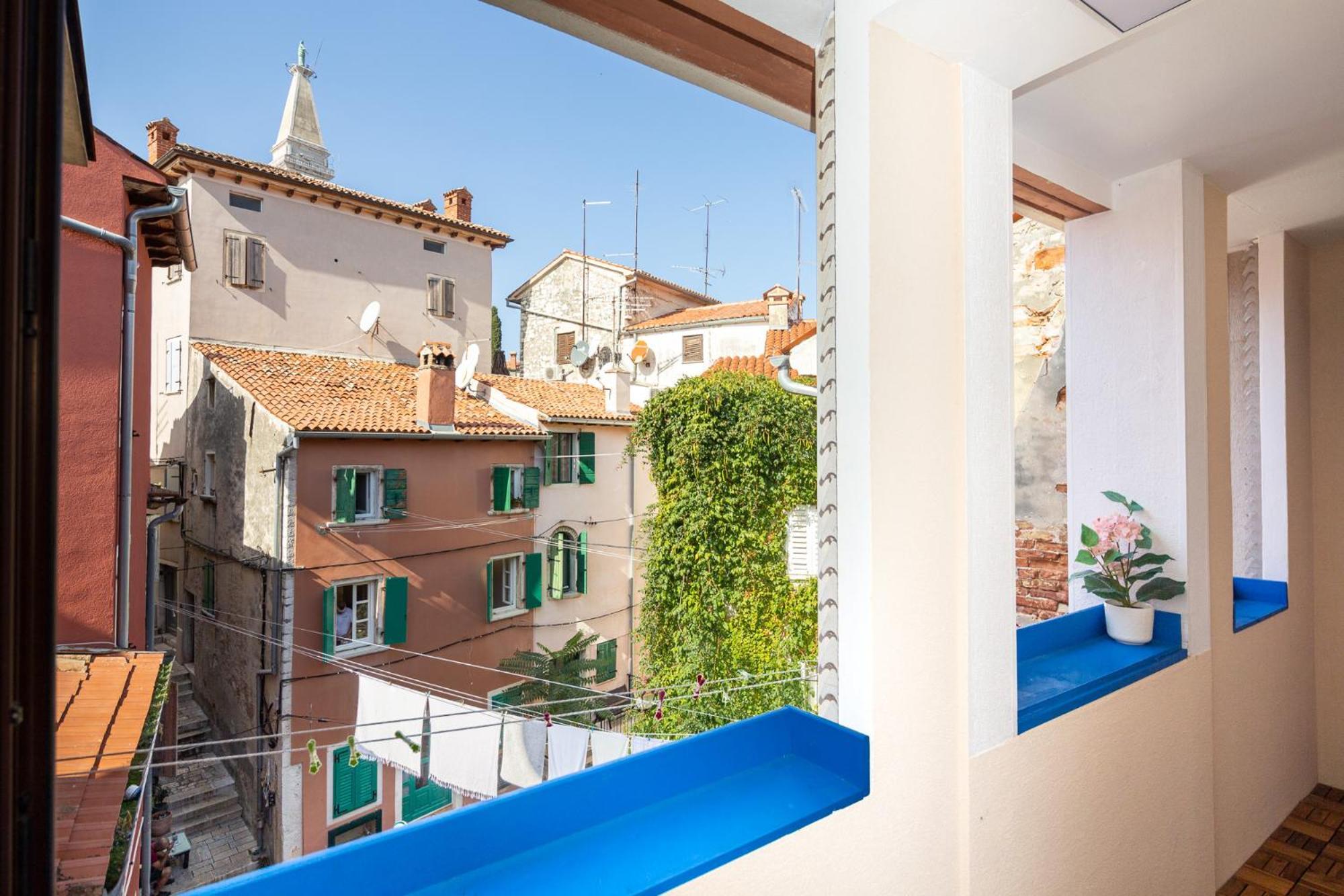 Rubini - Modern In The Heart Of Old Apartman *